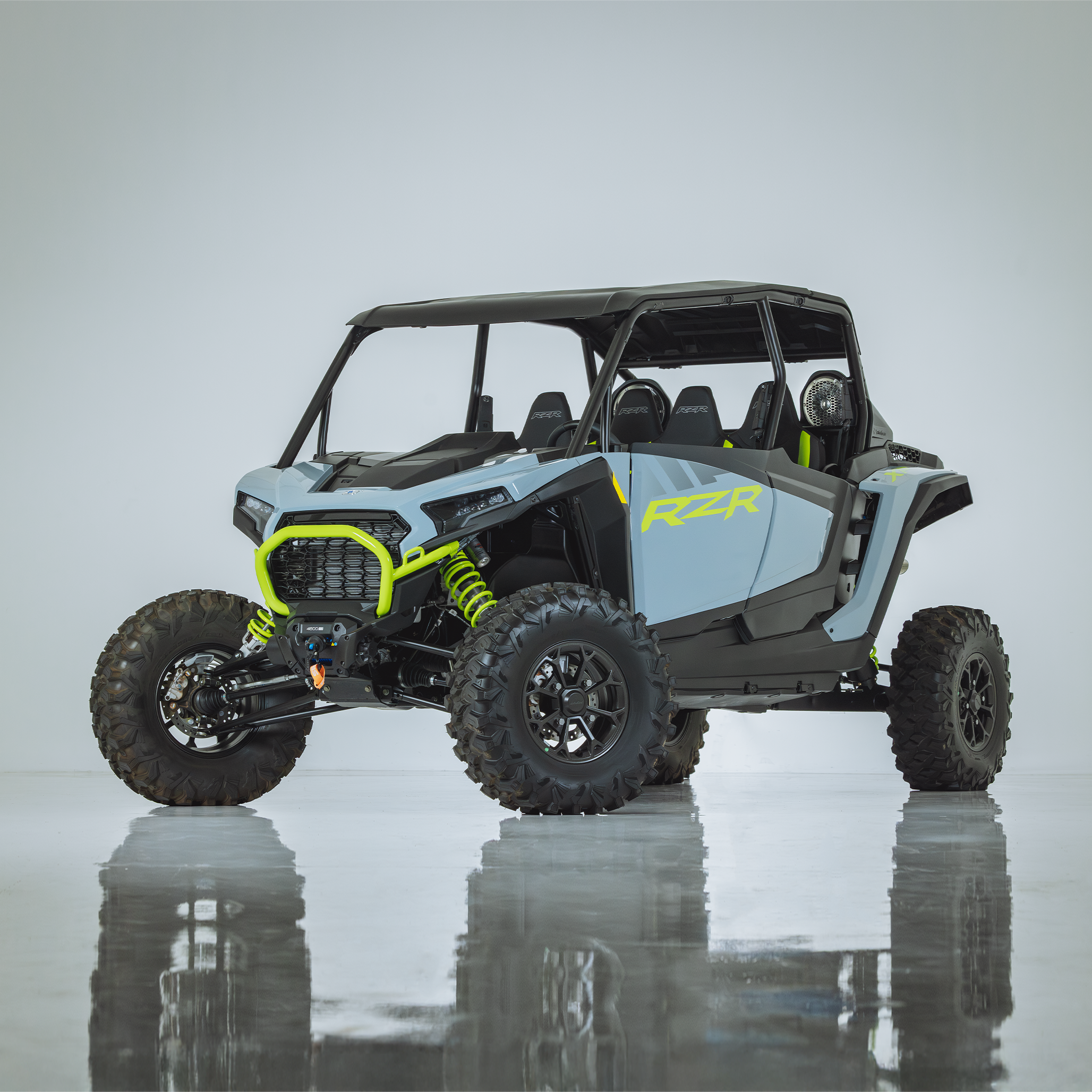 Lifestyle Shot of Polaris 2024+ RZR XP
